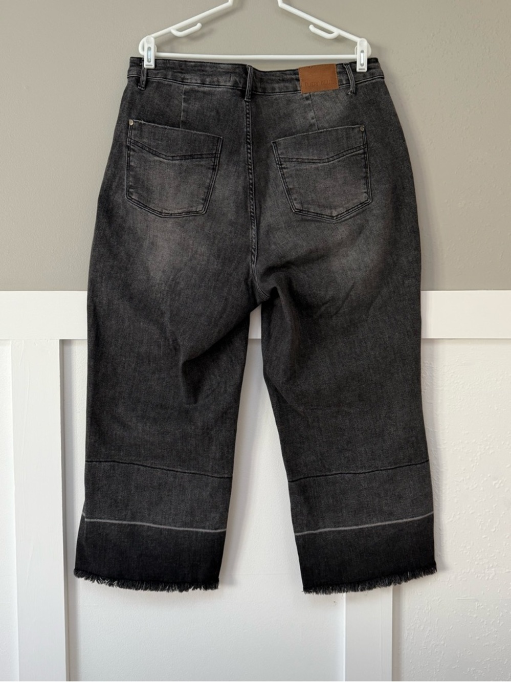Judy Blue High Rise Wide Leg Crop Jeans - Picture 4 of 9